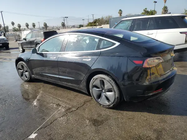 5YJ3E1EA8JF025429 2018 TESLA MODEL 3 - Image 2