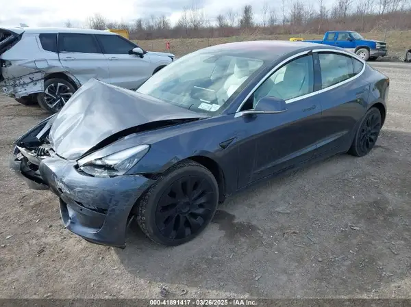 5YJ3E1EA8JF025866 2018 TESLA MODEL 3 - Image 2