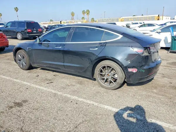 5YJ3E1EA8JF026435 2018 TESLA MODEL 3 - Image 2