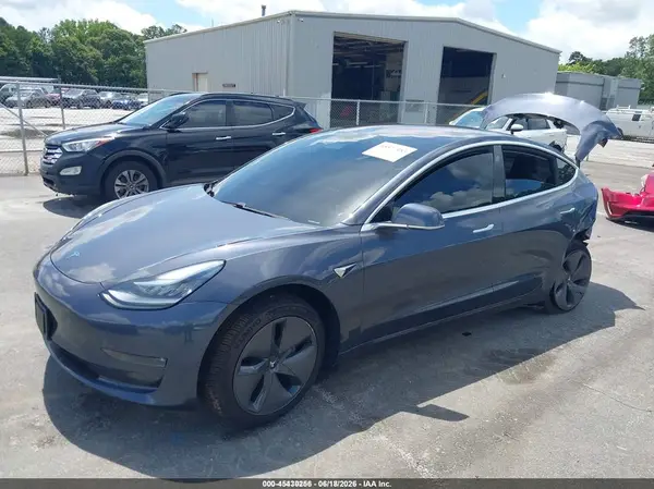 5YJ3E1EA8JF026659 2018 TESLA MODEL 3 - Image 2