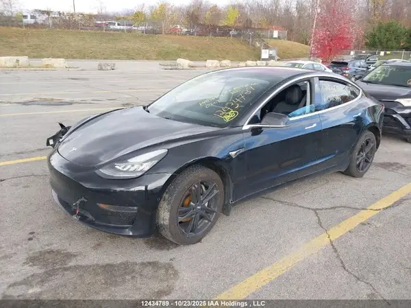 5YJ3E1EA8JF027343 2018 TESLA MODEL 3 - Image 2