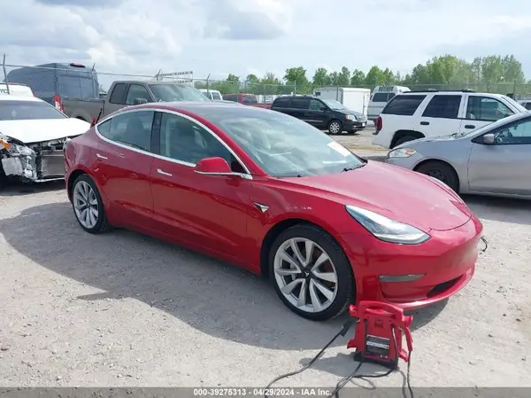 5YJ3E1EA8JF031683 2018 TESLA MODEL 3 - Image 1