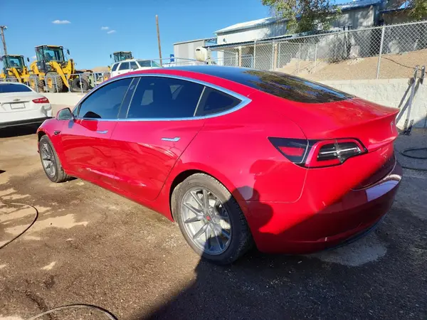 5YJ3E1EA8JF032493 2018 TESLA MODEL 3 - Image 2