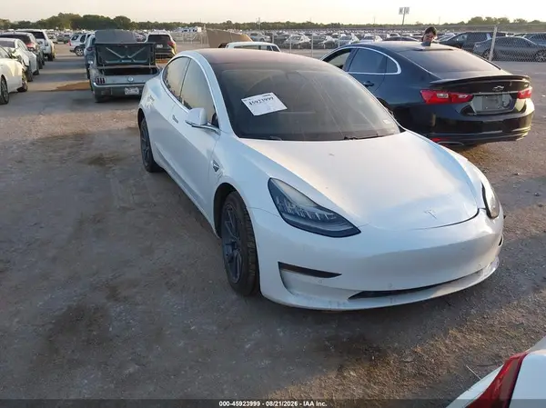 5YJ3E1EA8JF035345 2018 TESLA MODEL 3 - Image 1