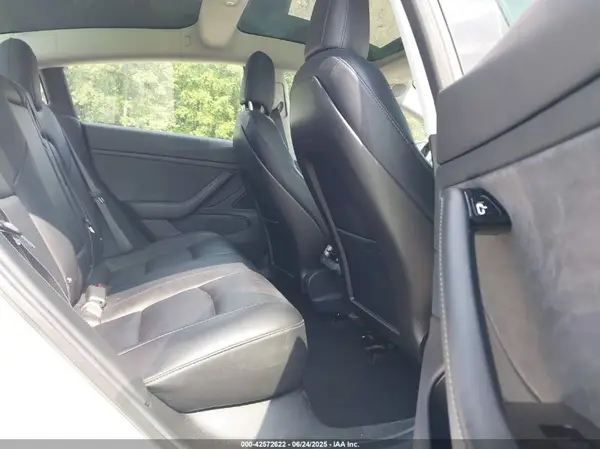 5YJ3E1EA8JF035393 2018 TESLA MODEL 3 - Image 8
