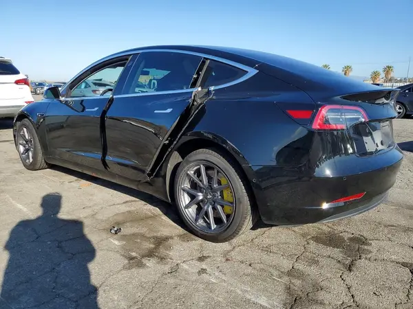 5YJ3E1EA8JF036432 2018 TESLA MODEL 3 - Image 2