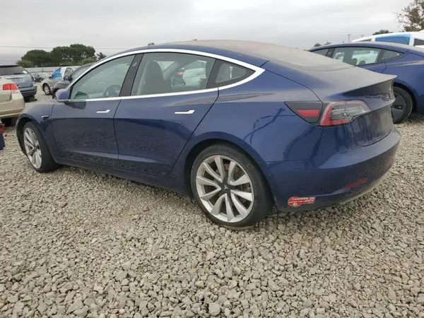 5YJ3E1EA8JF042800 2018 TESLA MODEL 3 - Image 2