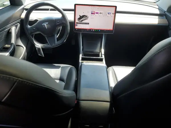 5YJ3E1EA8JF043946 2018 TESLA MODEL 3 - Image 8