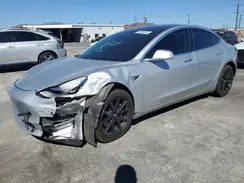 5YJ3E1EA8JF043963 2018 TESLA MODEL 3