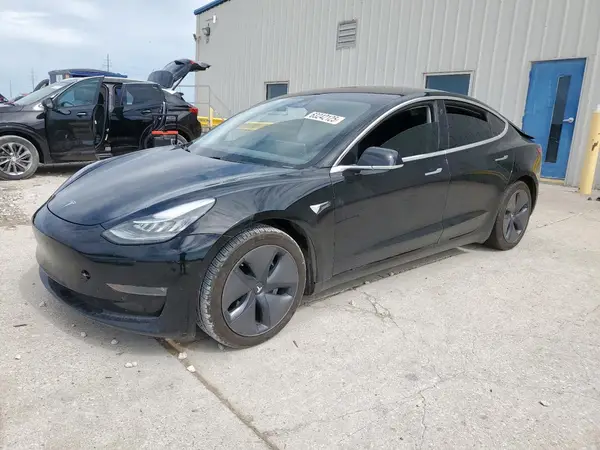 5YJ3E1EA8JF044210 2018 TESLA MODEL 3 - Image 1