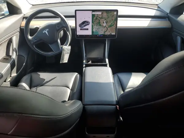 5YJ3E1EA8JF046412 2018 TESLA MODEL 3 - Image 8