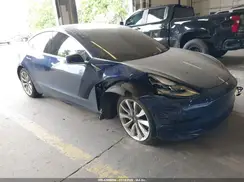 5YJ3E1EA8JF046944 2018 TESLA MODEL 3