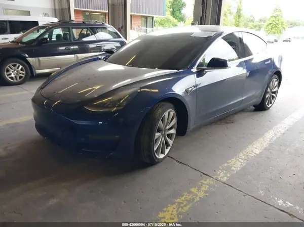 5YJ3E1EA8JF046944 2018 TESLA MODEL 3 - Image 2