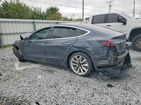 5YJ3E1EA8JF047723 2018 TESLA MODEL 3 - Image 2