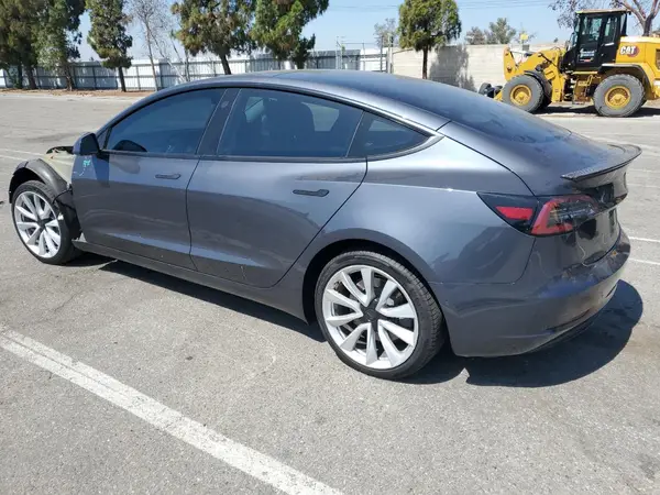 5YJ3E1EA8JF048516 2018 TESLA MODEL 3 - Image 2
