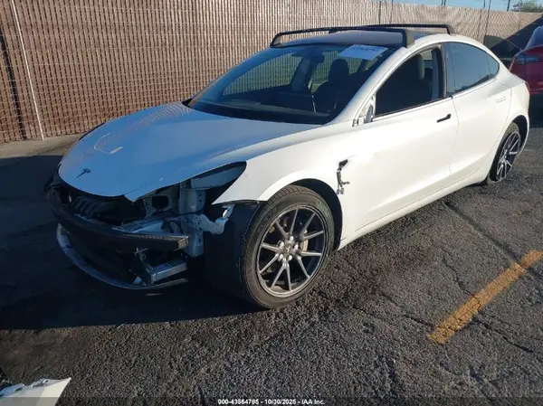 5YJ3E1EA8JF049388 2018 TESLA MODEL 3 - Image 2
