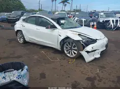5YJ3E1EA8JF050329 2018 TESLA MODEL 3