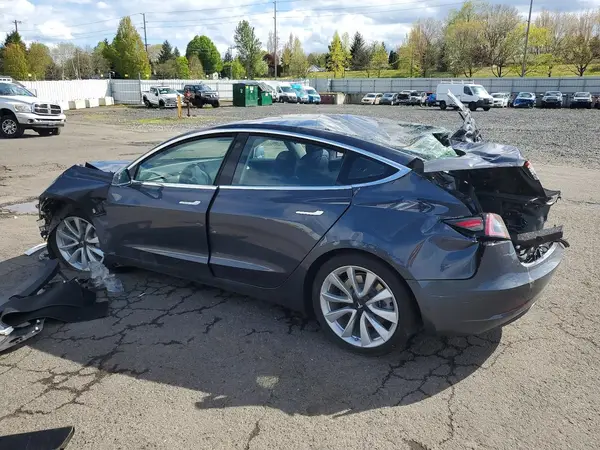 5YJ3E1EA8JF050976 2018 TESLA MODEL 3 - Image 2