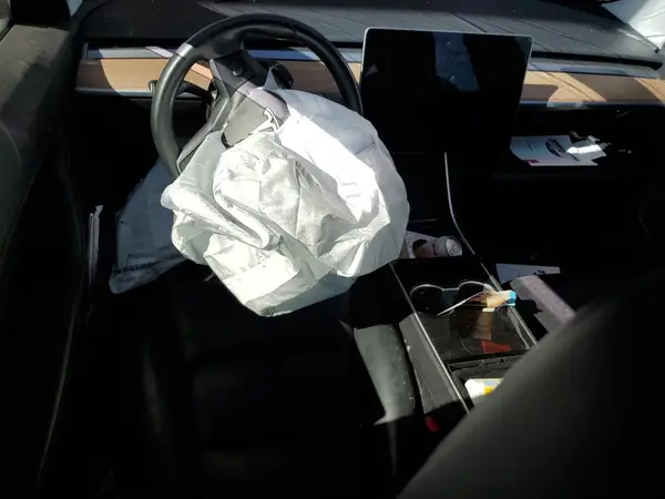 5YJ3E1EA8JF050993 2018 TESLA MODEL 3 - Image 8
