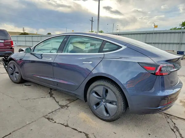5YJ3E1EA8JF051769 2018 TESLA MODEL 3 - Image 2