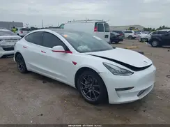 5YJ3E1EA8JF052503 2018 TESLA MODEL 3