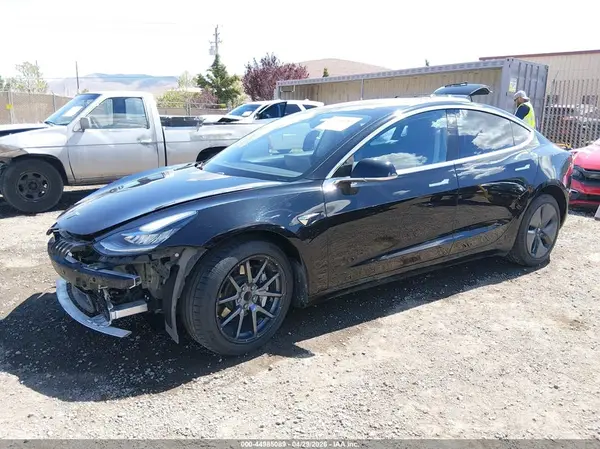 5YJ3E1EA8JF056499 2018 TESLA MODEL 3 - Image 2