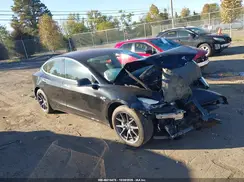 5YJ3E1EA8JF056521 2018 TESLA MODEL 3