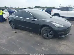 5YJ3E1EA8JF056681 2018 TESLA MODEL 3