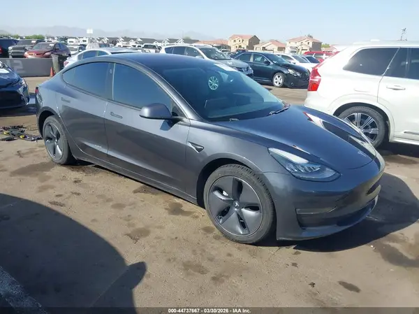 5YJ3E1EA8JF056745 2018 TESLA MODEL 3 - Image 1