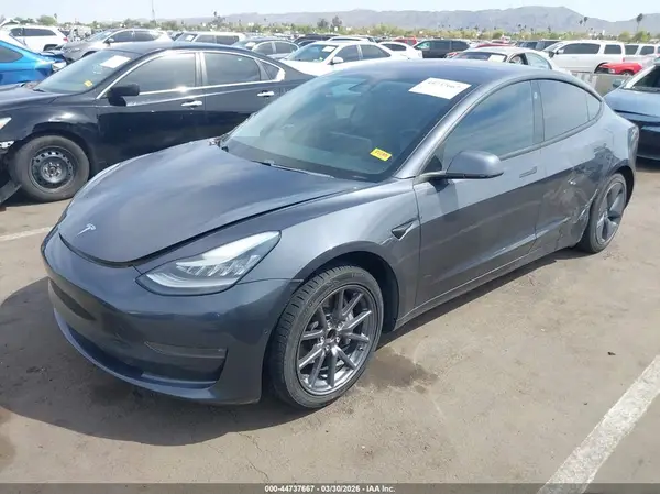5YJ3E1EA8JF056745 2018 TESLA MODEL 3 - Image 2