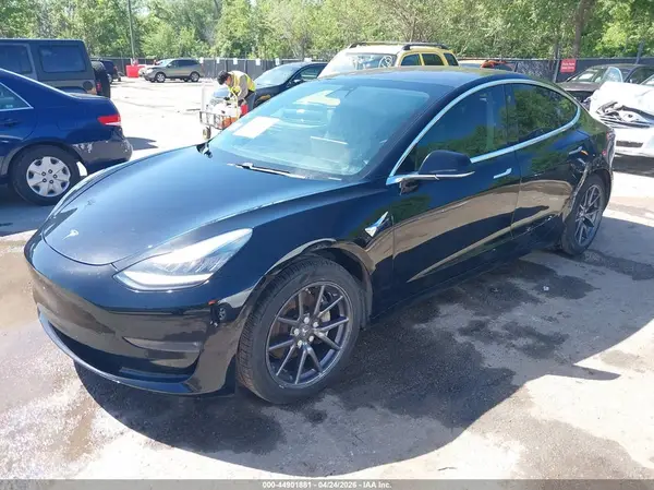 5YJ3E1EA8JF057152 2018 TESLA MODEL 3 - Image 2
