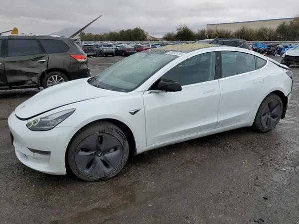 5YJ3E1EA8JF057474 2018 TESLA MODEL 3 - Image 1