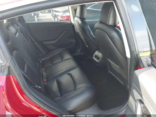 5YJ3E1EA8JF058463 2018 TESLA MODEL 3 - Image 8