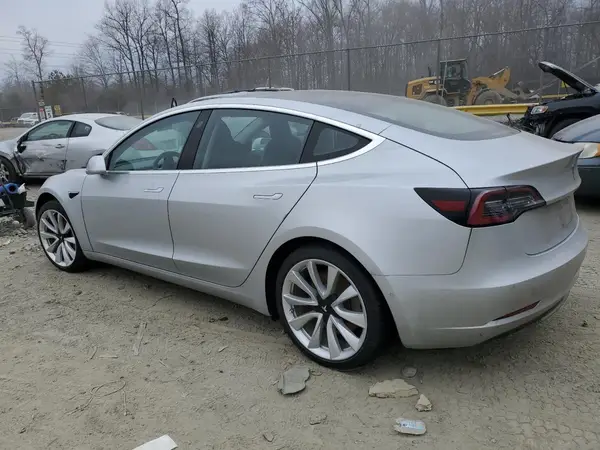 5YJ3E1EA8JF060682 2018 TESLA MODEL 3 - Image 2