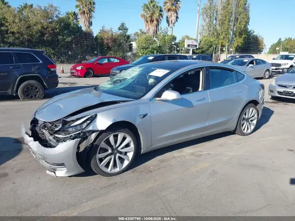 5YJ3E1EA8JF060830 2018 TESLA MODEL 3 - Image 2