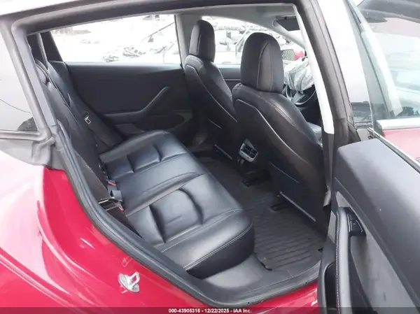 5YJ3E1EA8JF061606 2018 TESLA MODEL 3 - Image 8