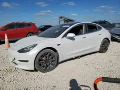 5YJ3E1EA8JF062352 2018 TESLA MODEL 3