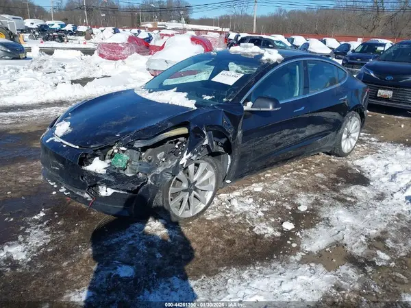 5YJ3E1EA8JF070936 2018 TESLA MODEL 3 - Image 2