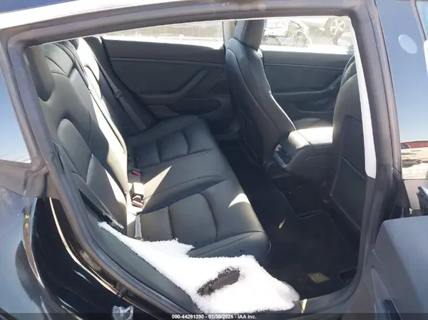 5YJ3E1EA8JF070936 2018 TESLA MODEL 3 - Image 8