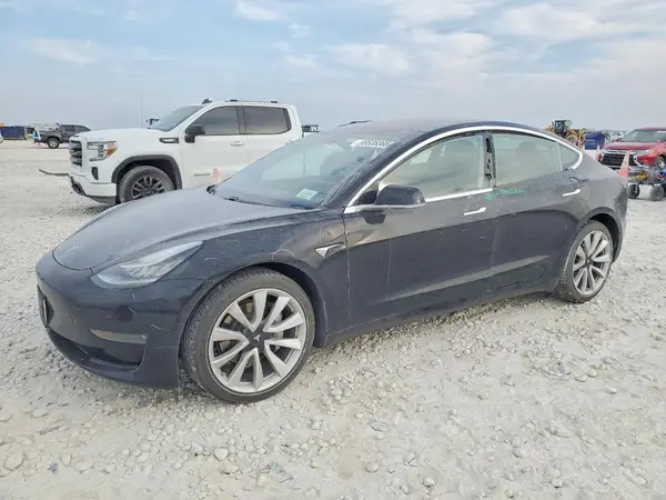 5YJ3E1EA8JF075862 2018 TESLA MODEL 3 - Image 1
