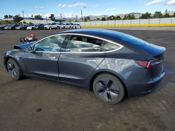 5YJ3E1EA8JF077689 2018 TESLA MODEL 3 - Image 2
