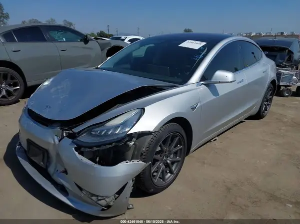 5YJ3E1EA8JF078535 2018 TESLA MODEL 3 - Image 2