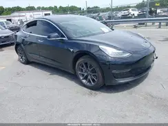 5YJ3E1EA8JF101439 2018 TESLA MODEL 3