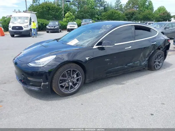 5YJ3E1EA8JF101439 2018 TESLA MODEL 3 - Image 2