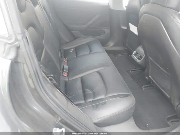 5YJ3E1EA8JF101845 2018 TESLA MODEL 3 - Image 8