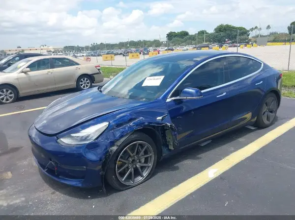 5YJ3E1EA8JF102302 2018 TESLA MODEL 3 - Image 2