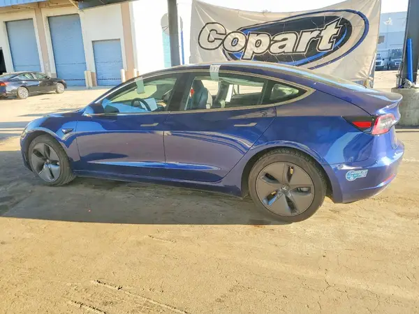 5YJ3E1EA8JF105653 2018 TESLA MODEL 3 - Image 2
