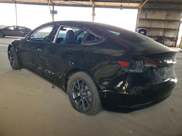 5YJ3E1EA8JF108813 2018 TESLA MODEL 3 - Image 2