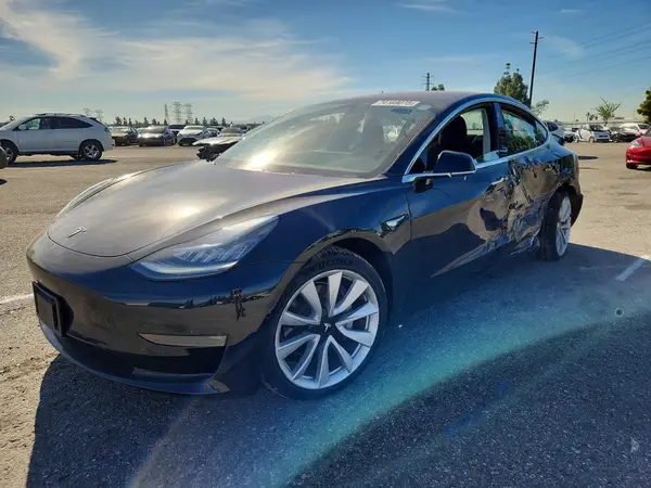 5YJ3E1EA8JF108827 2018 TESLA MODEL 3 - Image 1