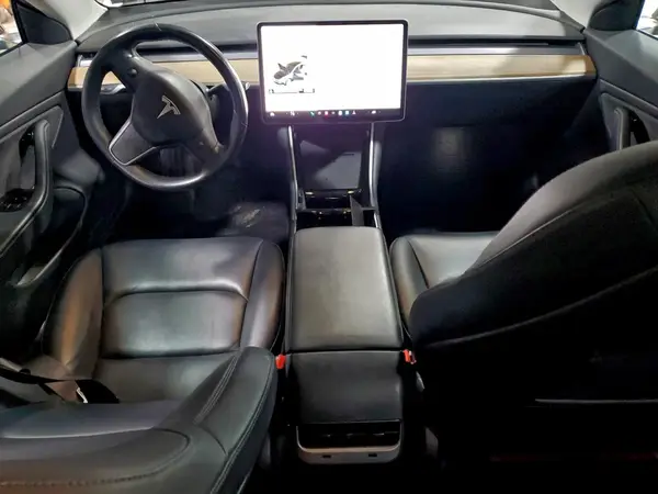 5YJ3E1EA8JF110576 2018 TESLA MODEL 3 - Image 8